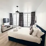 Prime Location And Amazing Neighborhood * 파리