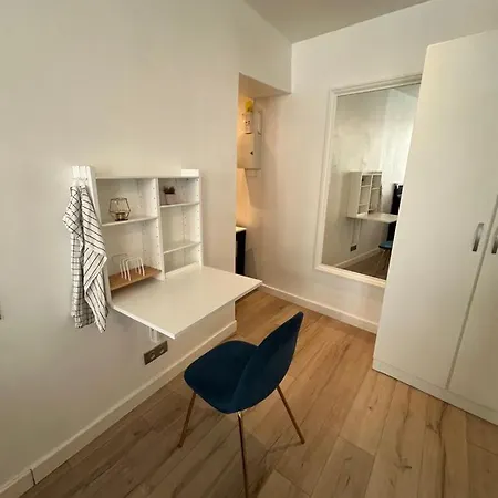 Prime Location And Amazing Neighborhood Lejlighed *