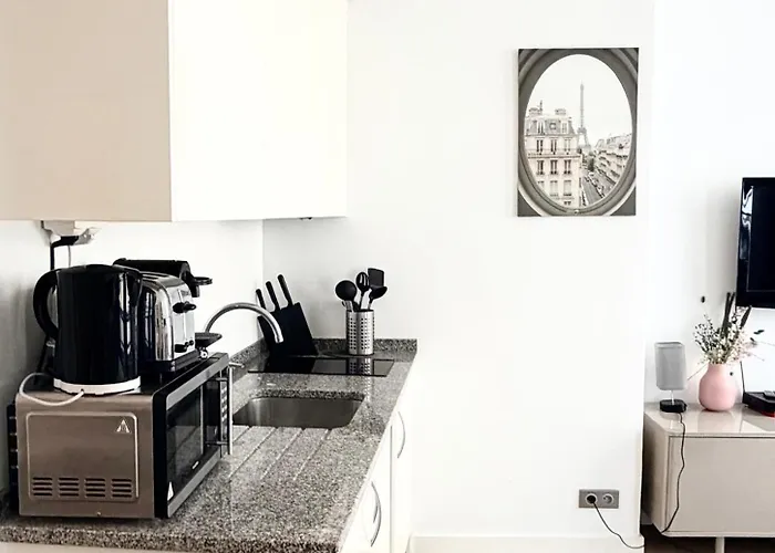 Prime Location And Amazing Neighborhood Appartement